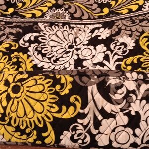 Nice lady pures 12 wide 12 long black inside just like new snap button closer